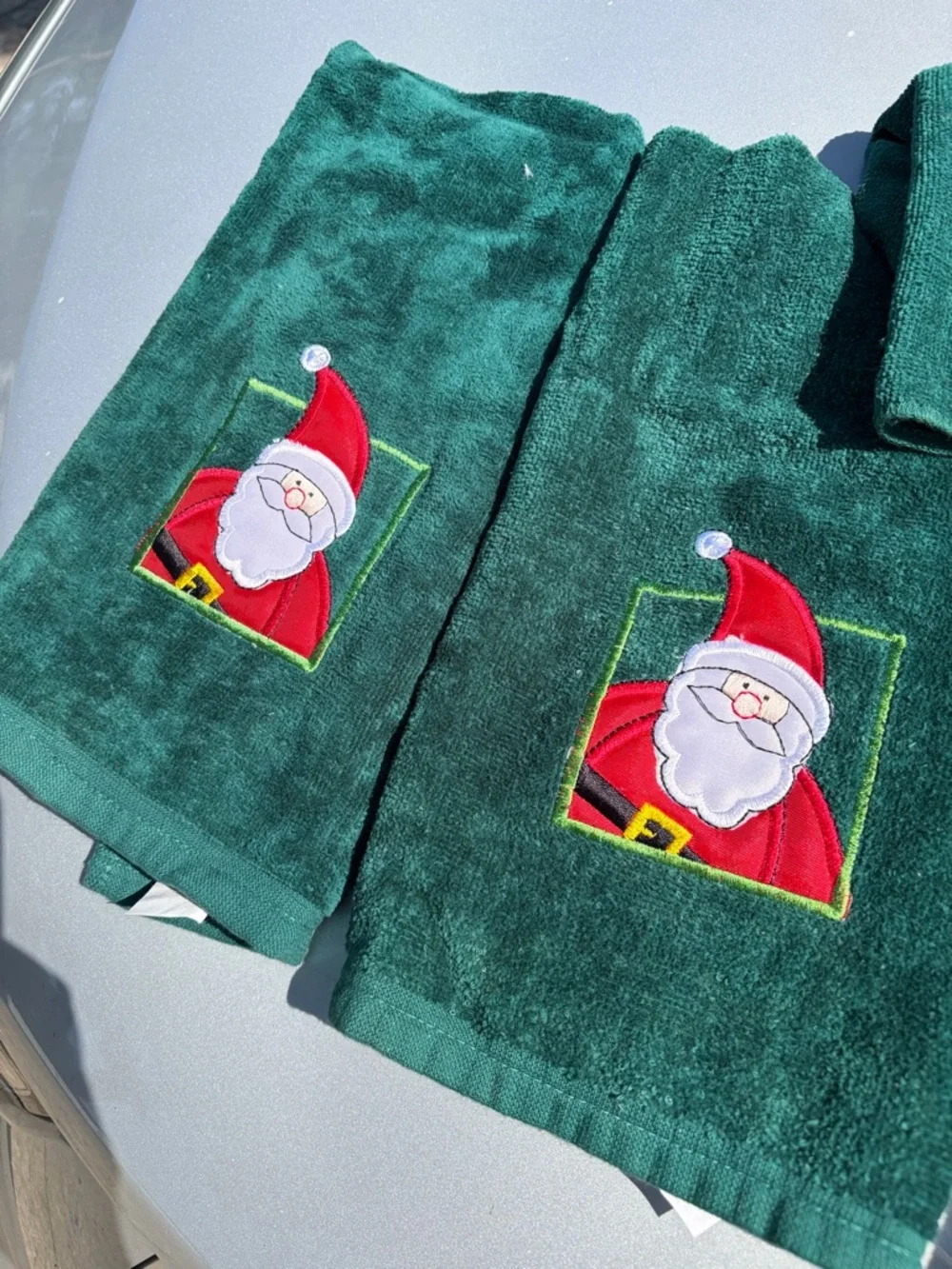 Vintage Christmas Embroidered Santa Towel Set Green Kitchen & Bath Towels